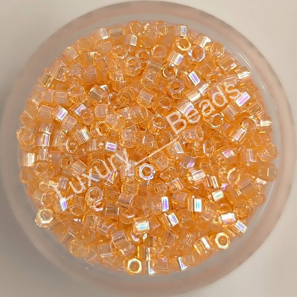 Японский бисер Miyuki HexCut 11 0 DBC 0100 Бисер Беларусь. Бисер Казахстан. Бисер Россия