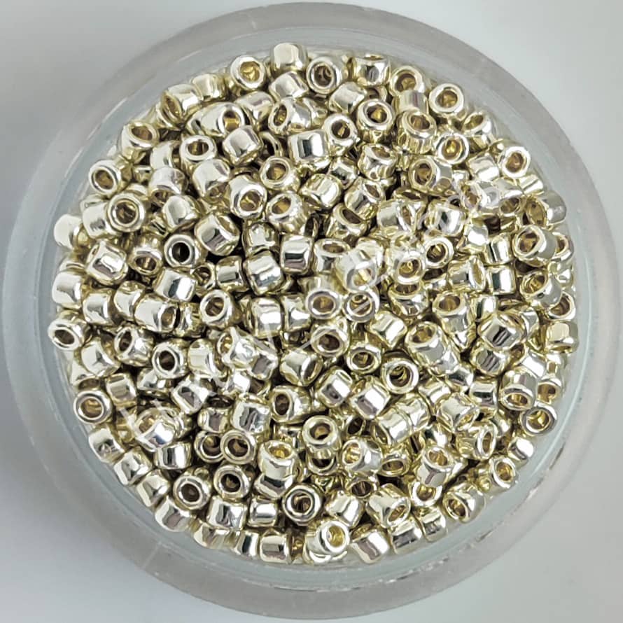 Японский бисер Тoho TT11 PF558